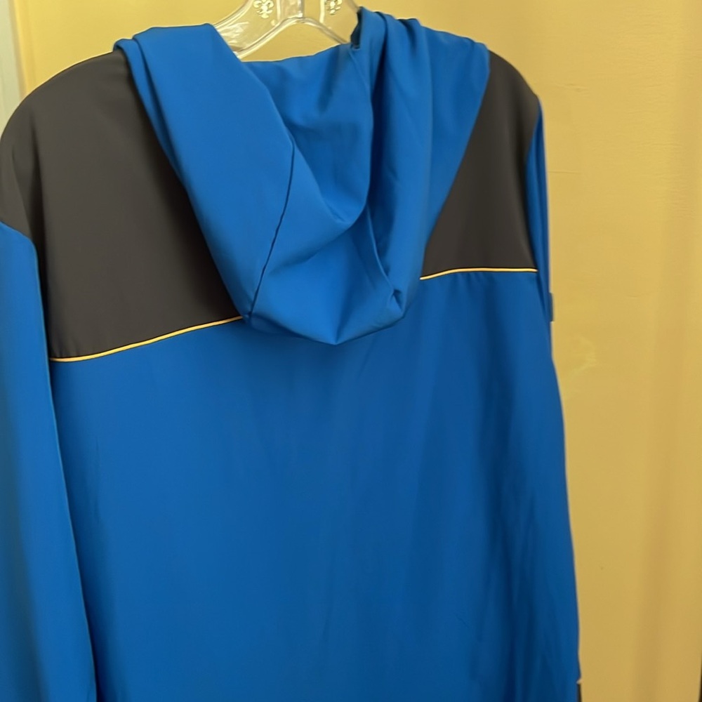 Ucla Lightweight Jacket Men’s Medium - image 3